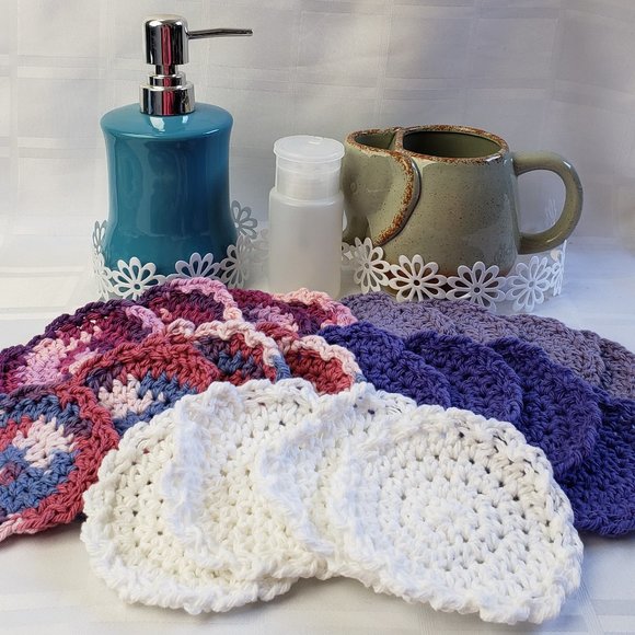 💄Exfoliating Makeup Remover Pads 💄 2/$12 - Picture 4 of 4